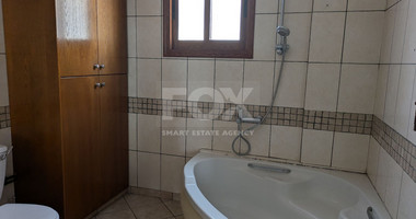 Spacious ground floor 2-storey furnished apartment with three bedrooms in Geroskipou, for rent