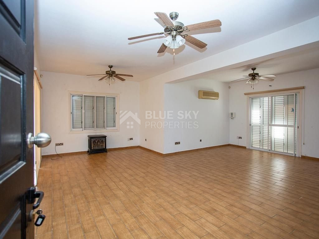 For sale: Two bedroom house in Peyia, with seperate title deeds