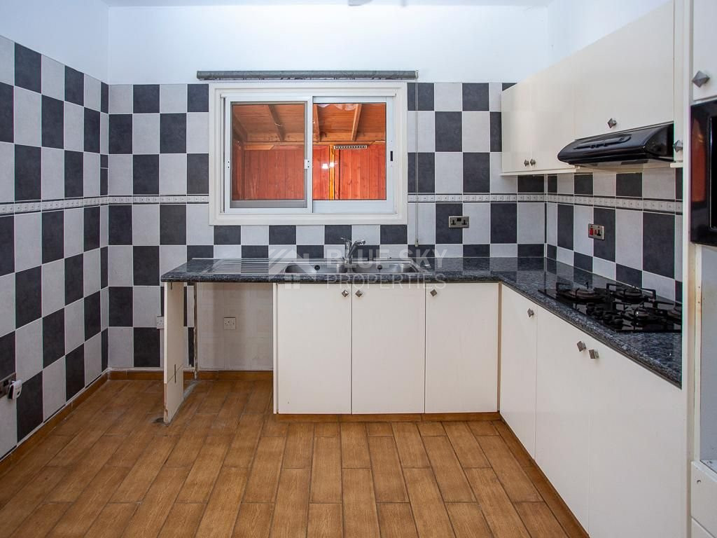 For sale: Two bedroom house in Peyia, with seperate title deeds