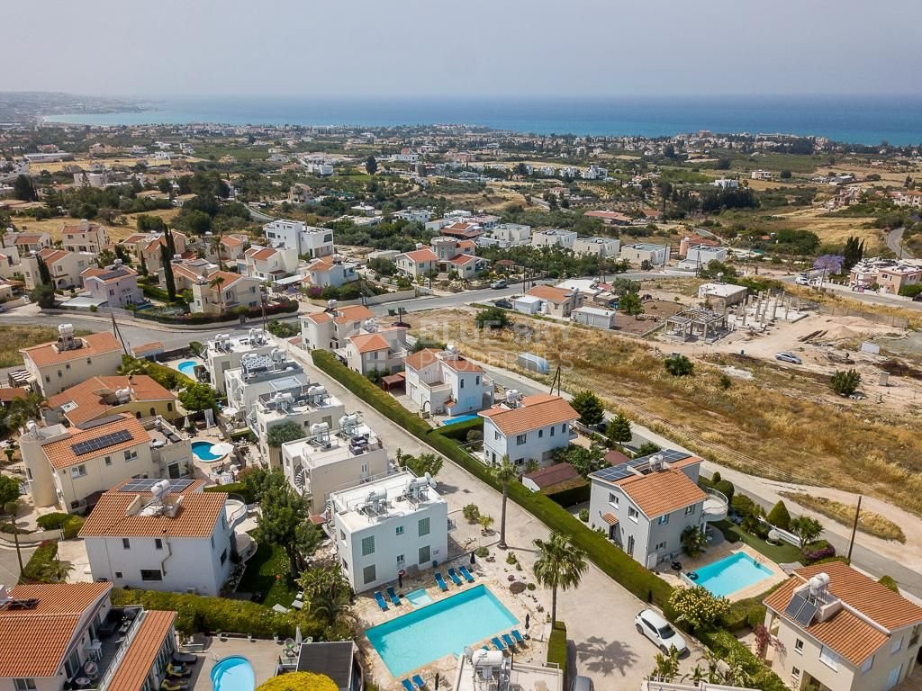 For sale: Two bedroom house in Peyia, with seperate title deeds
