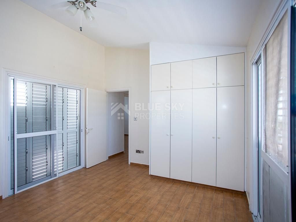 For sale: Two bedroom house in Peyia, with seperate title deeds