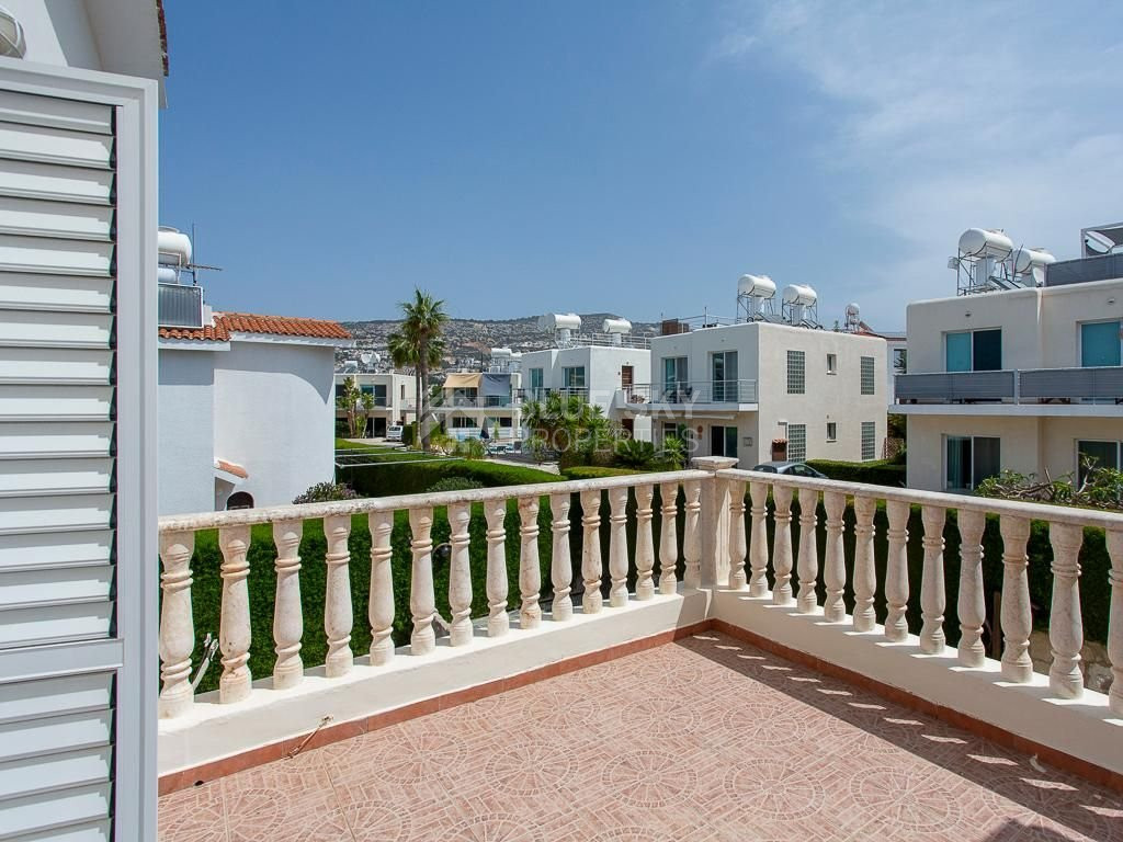 For sale: Two bedroom house in Peyia, with seperate title deeds