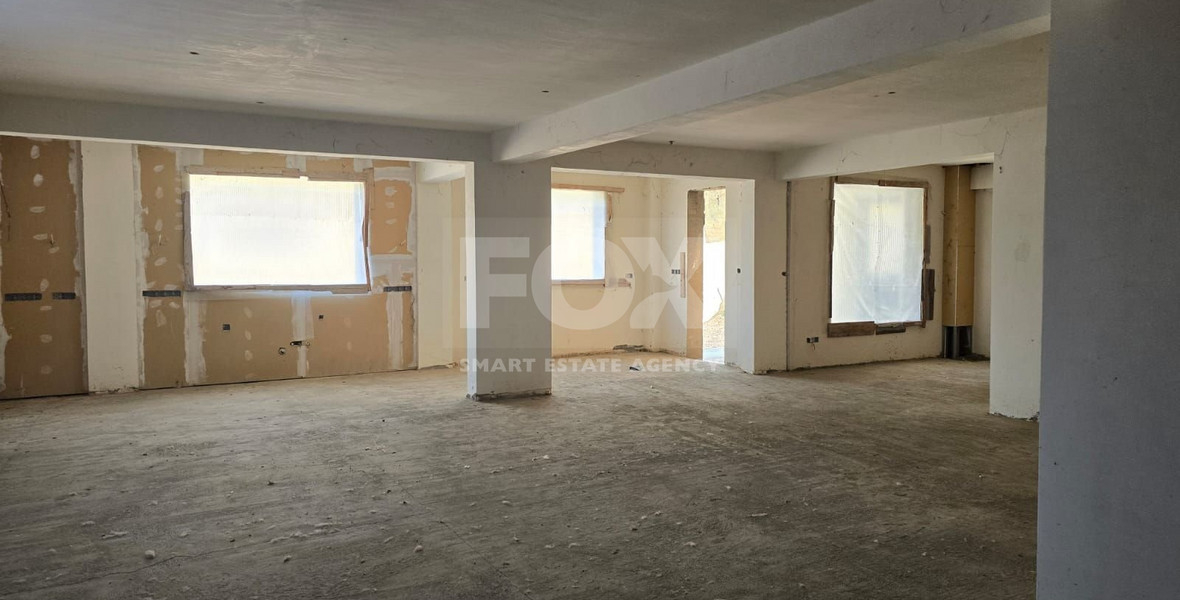 Spacious 7 Bedroom House In Scenic Kalogyros For Sale