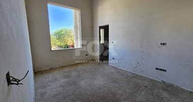 Spacious 7 Bedroom House In Scenic Kalogyros For Sale