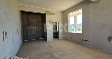 Spacious 7 Bedroom House In Scenic Kalogyros For Sale
