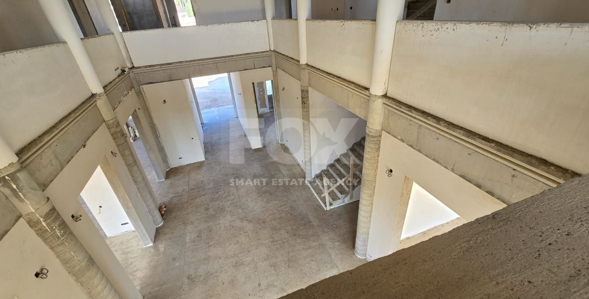 Spacious 7 Bedroom House In Scenic Kalogyros For Sale