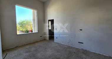 Spacious 7 Bedroom House In Scenic Kalogyros For Sale