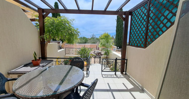 Two bedroom townhouse for rent in Tala, Paphos