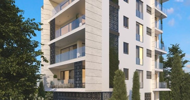 Four bedroom apartment on top floor for sale in Paphos Center