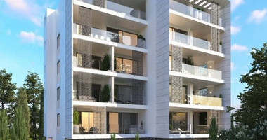 Four bedroom apartment on top floor for sale in Paphos Center