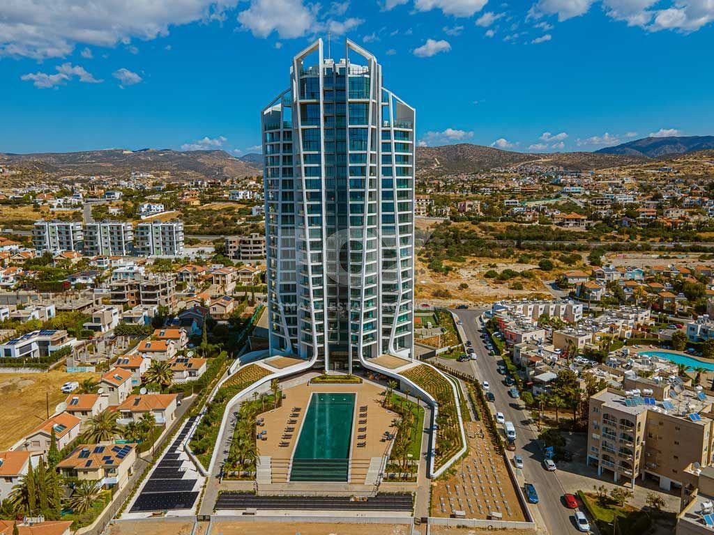 Modern Two Bedroom Apartment with sea view for rent in Potamos Germasogeias