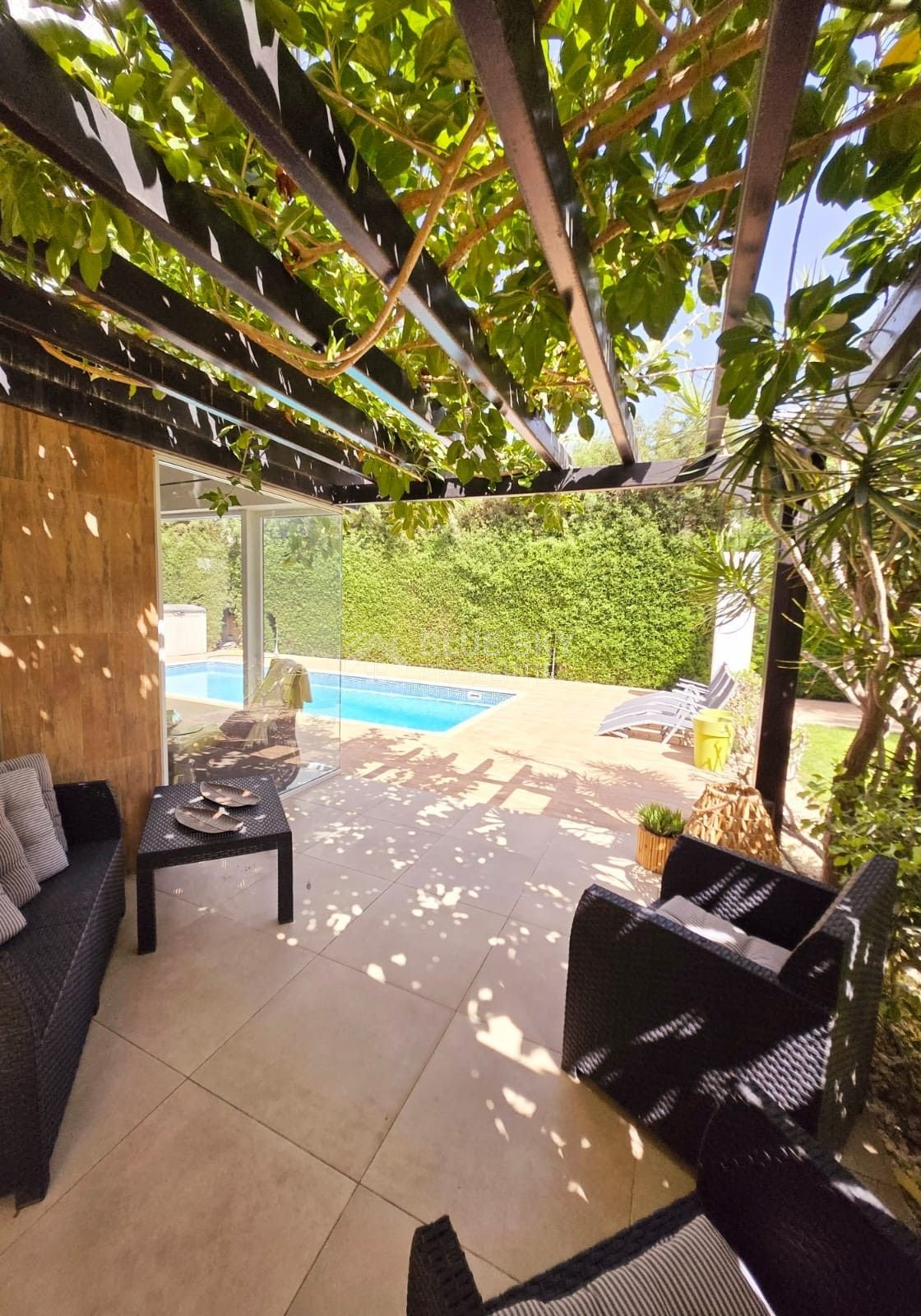 For Rent Exquisite Villa in Agios Athanasios Very Close to the Beach with Swimming Pool