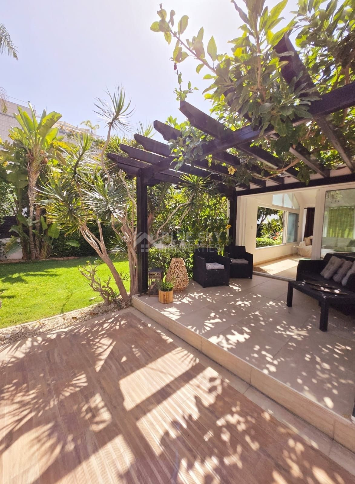 For Rent Exquisite Villa in Agios Athanasios Very Close to the Beach with Swimming Pool