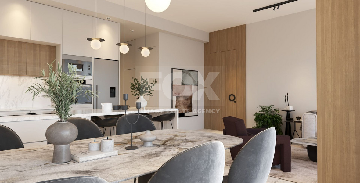 Three bedroom penthouse with private roof garden for sale in Central Mesa Geitonia