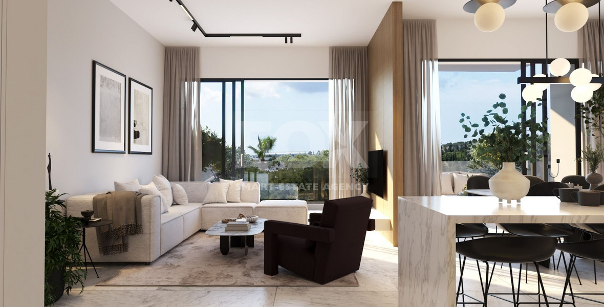 Three bedroom penthouse with private roof garden for sale in Central Mesa Geitonia