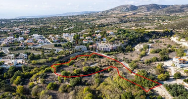 Residential field in Mesogi, Paphos for sale