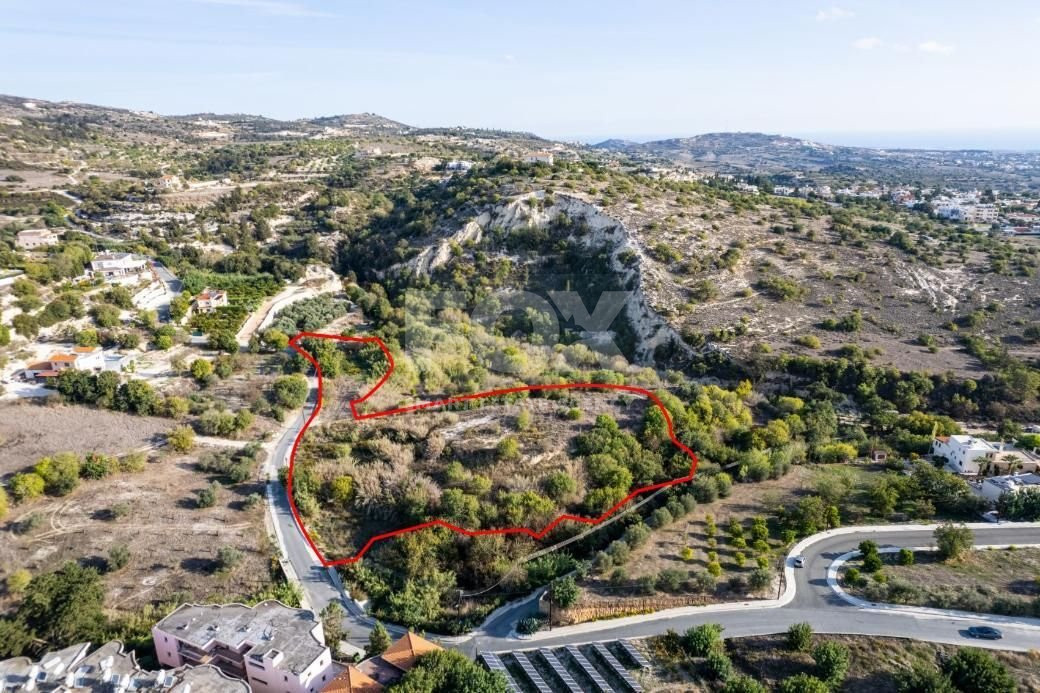 Residential field in Mesogi, Paphos for sale