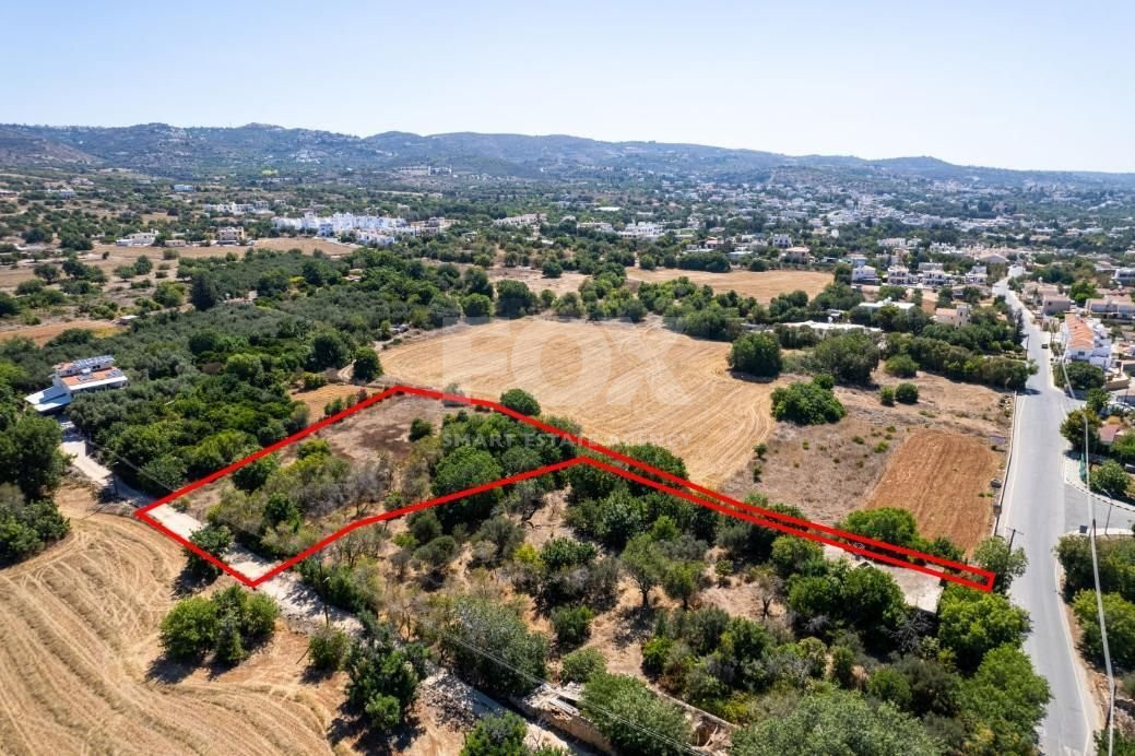Residential field in Tremithousa, Paphos for sale