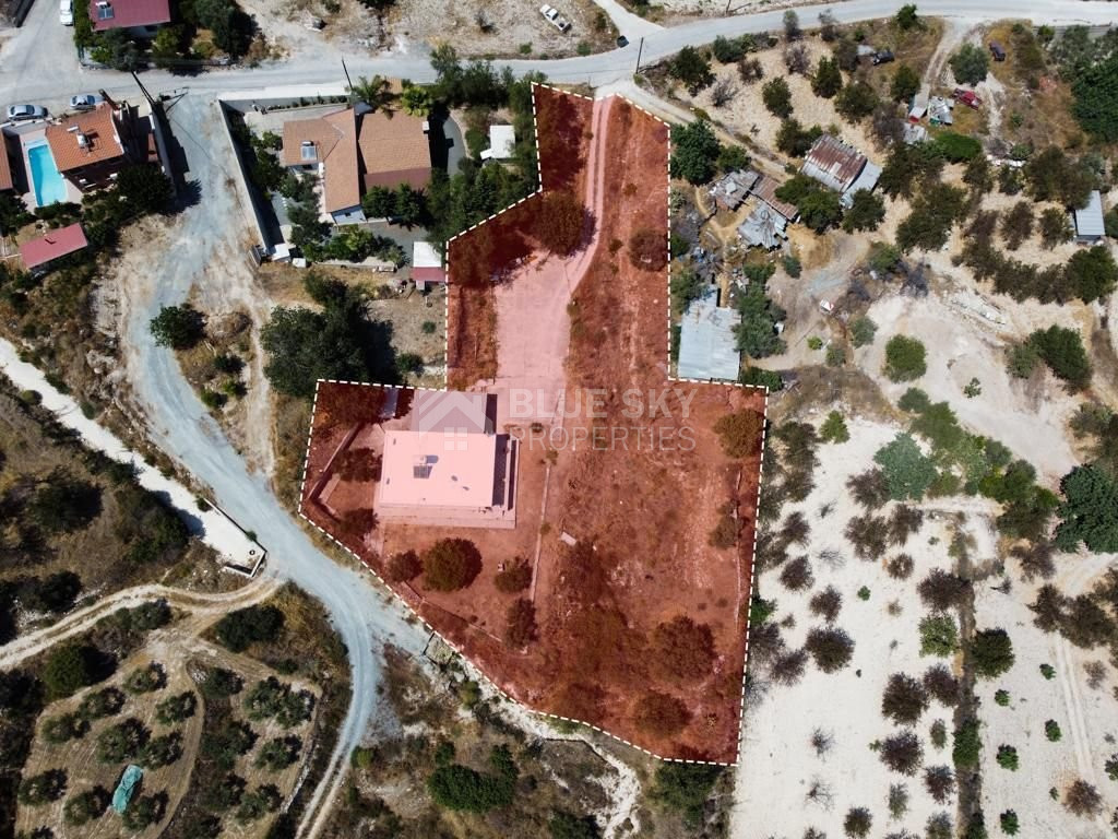 Share of land (2/3) for sale in Limnatis, Limassol