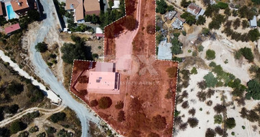 Share of land (2/3) for sale in Limnatis, Limassol