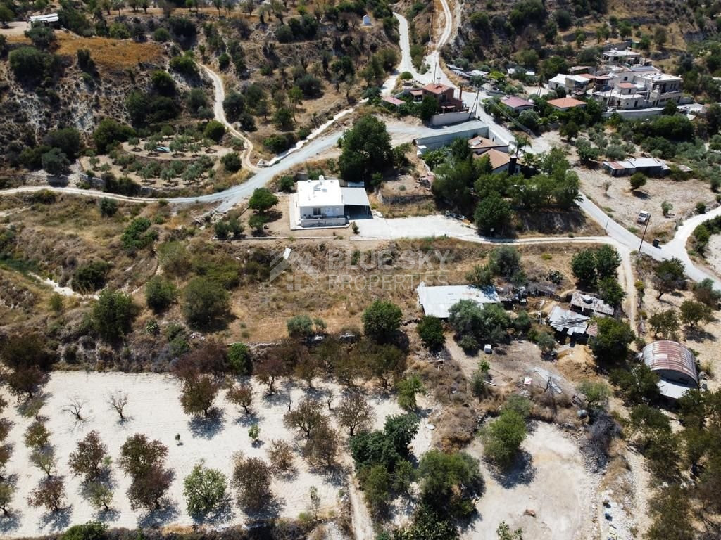 Share of land (2/3) for sale in Limnatis, Limassol
