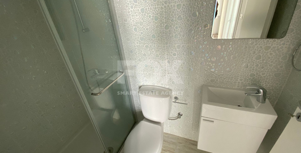 3 Bedroom Fully Furnished Duplex Apartment with communal Pool and Gym for rent in Parekklisia