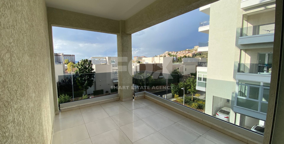 3 Bedroom Fully Furnished Duplex Apartment with communal Pool and Gym for rent in Parekklisia