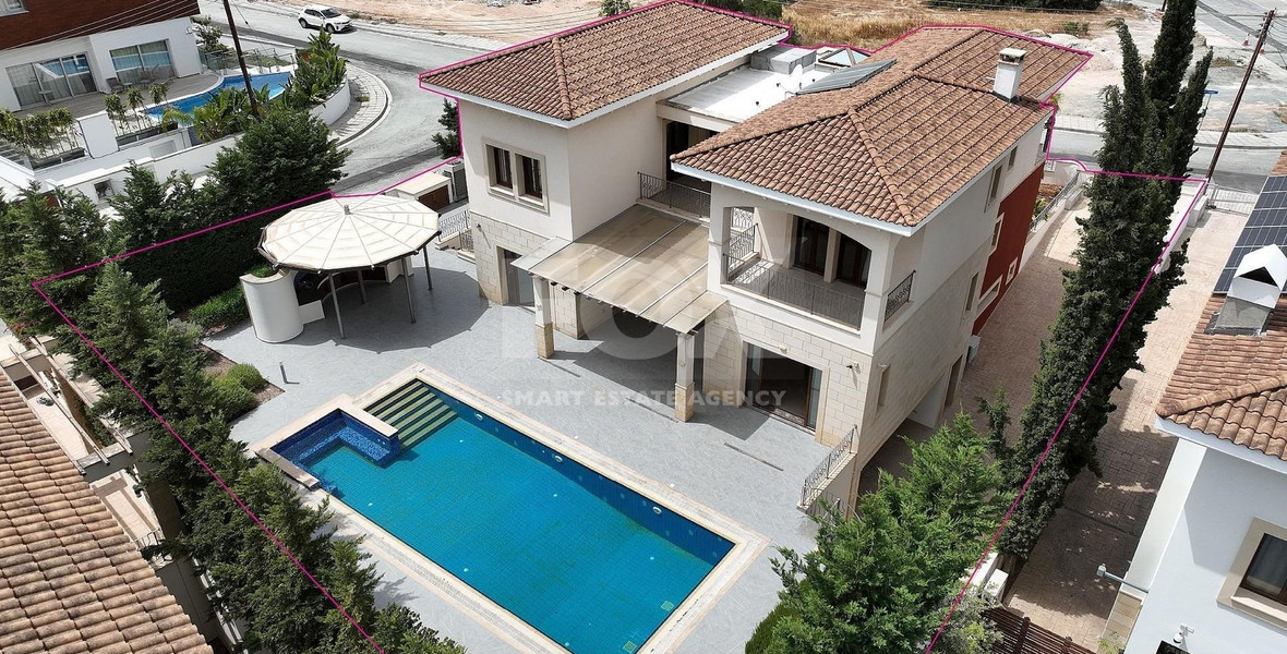 Elegant 5 bedroom detached villa for sale in Kalogiroi, Limassol