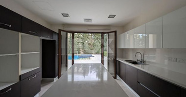Elegant 5 bedroom detached villa for sale in Kalogiroi, Limassol