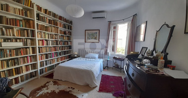 Charming 1935 Historic Two Bedroom Home in the Heart of the City Centre