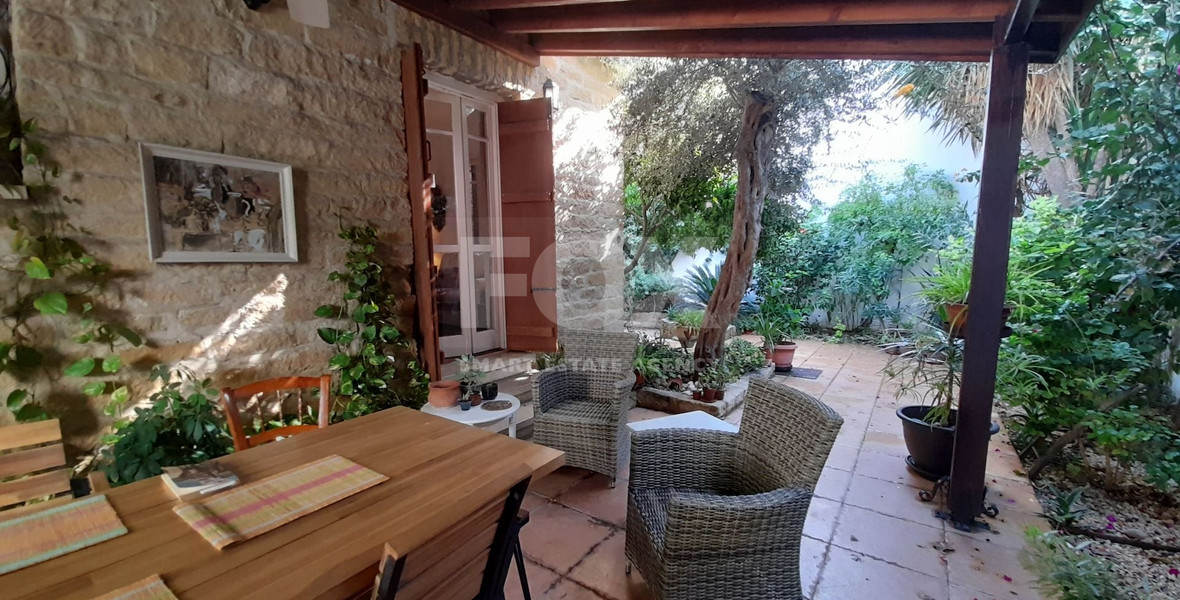 Charming 1935 Historic Two Bedroom Home in the Heart of the City Centre
