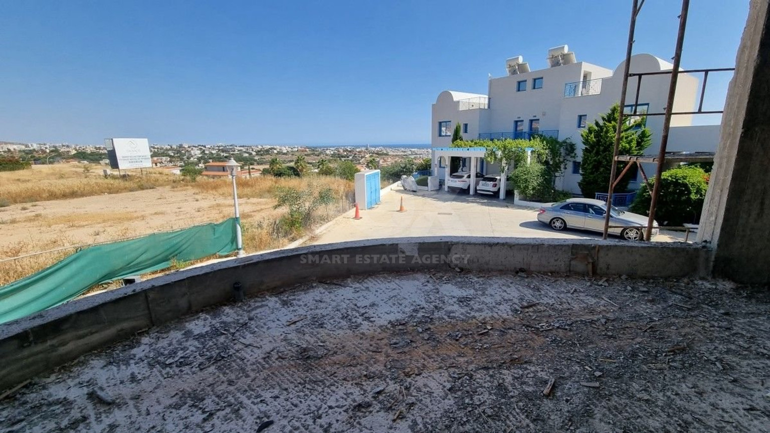Three bedroom apartment for sale in Chloraka, Paphos
