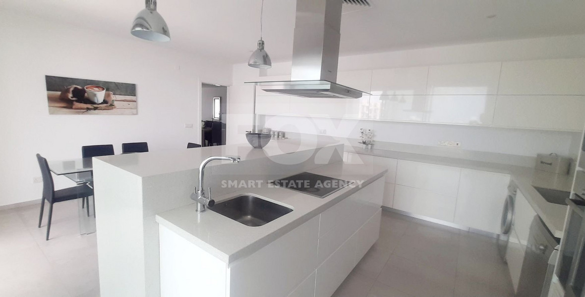 Three Bedroom Luxurius Apartment for Rent in Central Pafos
