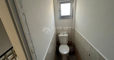 For Sale Ground Floor Shop (80 m2) in Agia Zoni with 6% Rental Yield