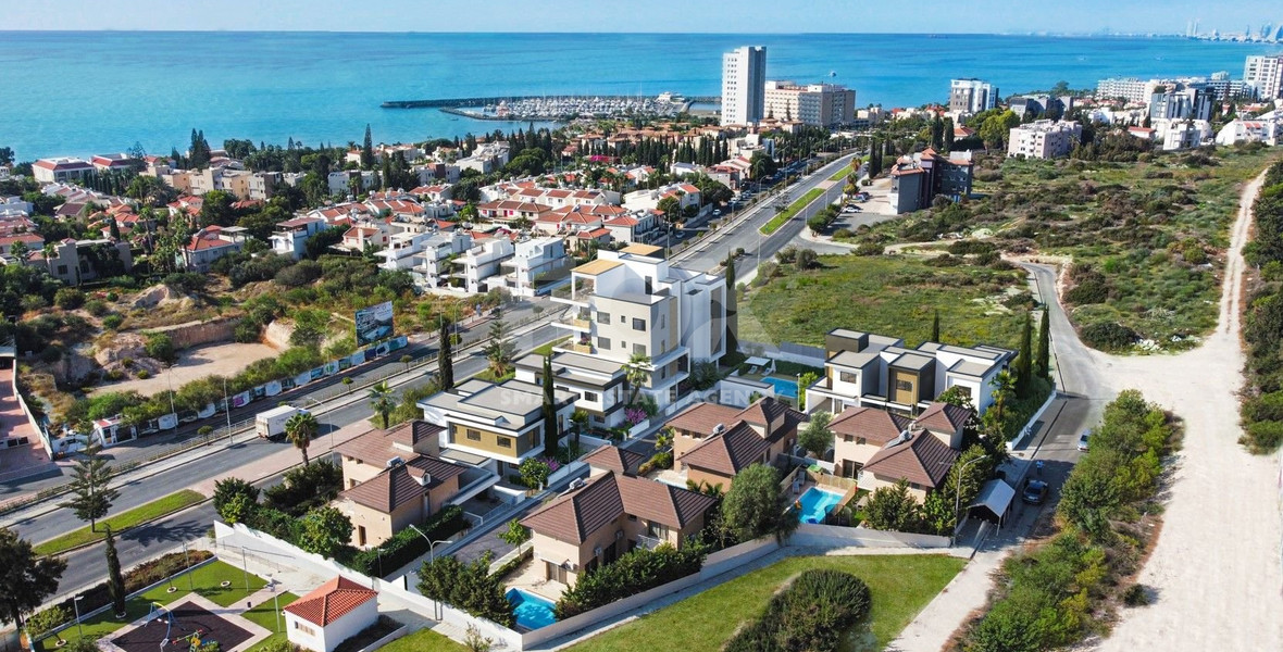 Two bedroom maisonette for sale in Pyrgos, Limassol