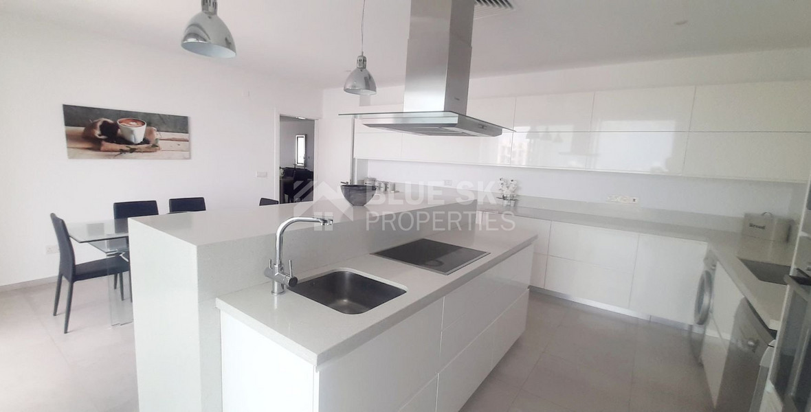 Three Bedroom Luxurius Apartment for Sale in Central Pafos