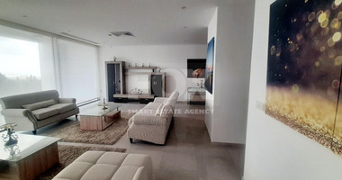 Three Bedroom Luxurius Apartment for Sale in Central Pafos