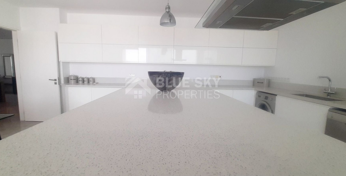 Three Bedroom Luxurius Apartment for Sale in Central Pafos