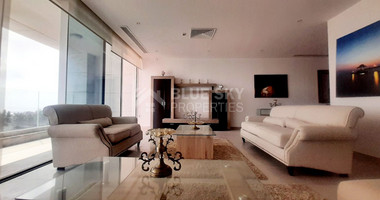 Three Bedroom Luxurius Apartment for Sale in Central Pafos