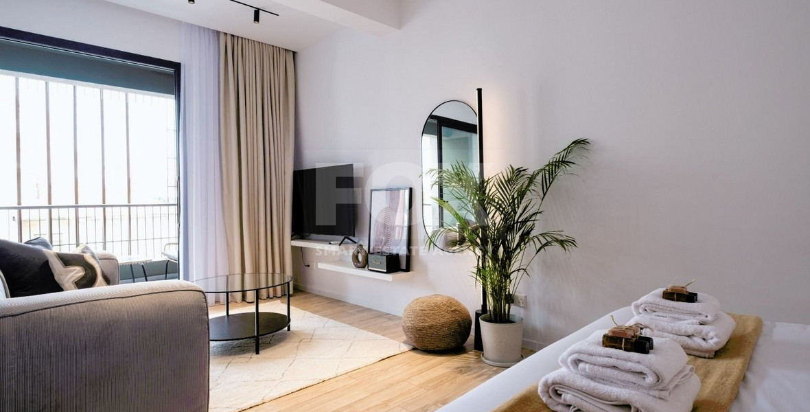 One bedroom fabulous apartment on ground floor in Paphos center