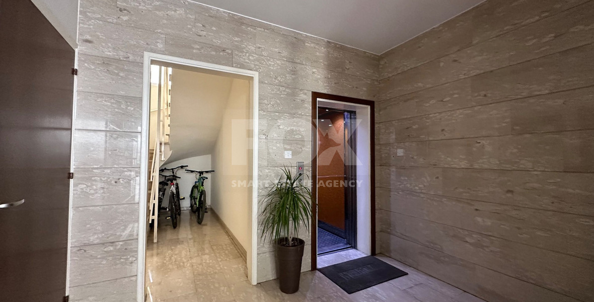 LARGE 3 BEDROOM APARTMENT FOR SALE IN CENTAL LIMASSOL