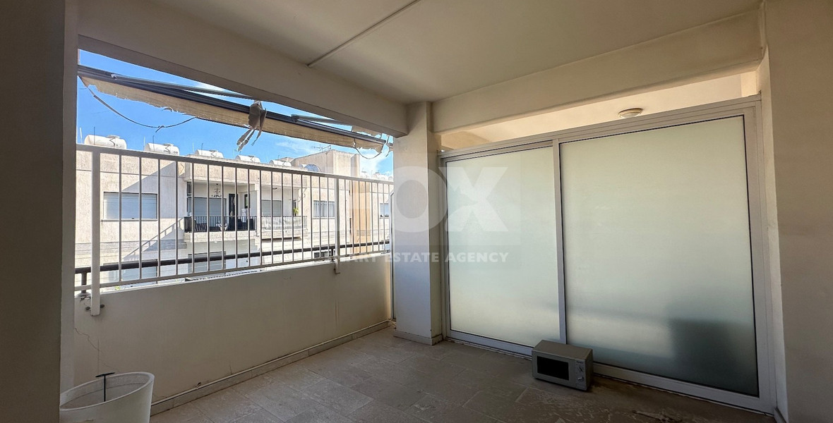 LARGE 3 BEDROOM APARTMENT FOR SALE IN CENTAL LIMASSOL