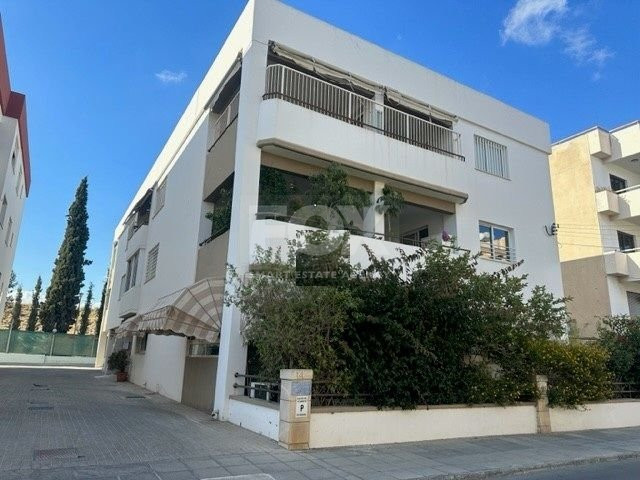 LARGE 3 BEDROOM APARTMENT FOR SALE IN CENTAL LIMASSOL