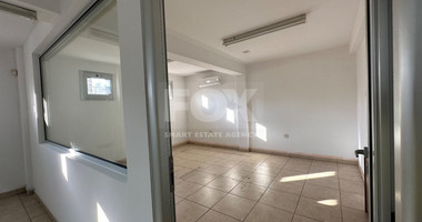 RENT: SHOWROOM/BUILDING 500SQM WITH 17 PARKING SPACES IDEAL FOR OFFICE OR RETAIL PREMISES IN CENTRAL LIMASSOL