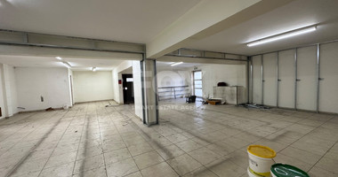 RENT: SHOWROOM/BUILDING 500SQM WITH 17 PARKING SPACES IDEAL FOR OFFICE OR RETAIL PREMISES IN CENTRAL LIMASSOL