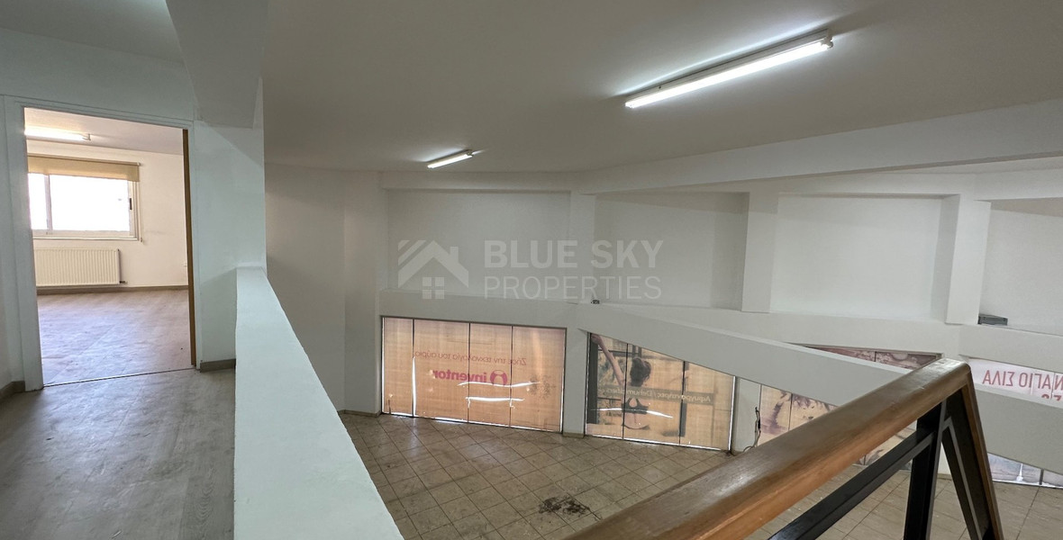 RENT: SHOWROOM/BUILDING 500SQM WITH 17 PARKING SPACES IDEAL FOR OFFICE OR RETAIL PREMISES IN CENTRAL LIMASSOL