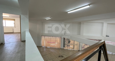RENT: SHOWROOM/BUILDING 500SQM WITH 17 PARKING SPACES IDEAL FOR OFFICE OR RETAIL PREMISES IN CENTRAL LIMASSOL