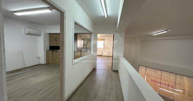 RENT: SHOWROOM/BUILDING 500SQM WITH 17 PARKING SPACES IDEAL FOR OFFICE OR RETAIL PREMISES IN CENTRAL LIMASSOL