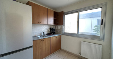 RENT: SHOWROOM/BUILDING 500SQM WITH 17 PARKING SPACES IDEAL FOR OFFICE OR RETAIL PREMISES IN CENTRAL LIMASSOL