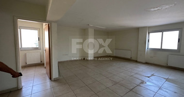 RENT: SHOWROOM/BUILDING 500SQM WITH 17 PARKING SPACES IDEAL FOR OFFICE OR RETAIL PREMISES IN CENTRAL LIMASSOL